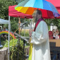 Pfarrer Andy Gatz bei der Predigt